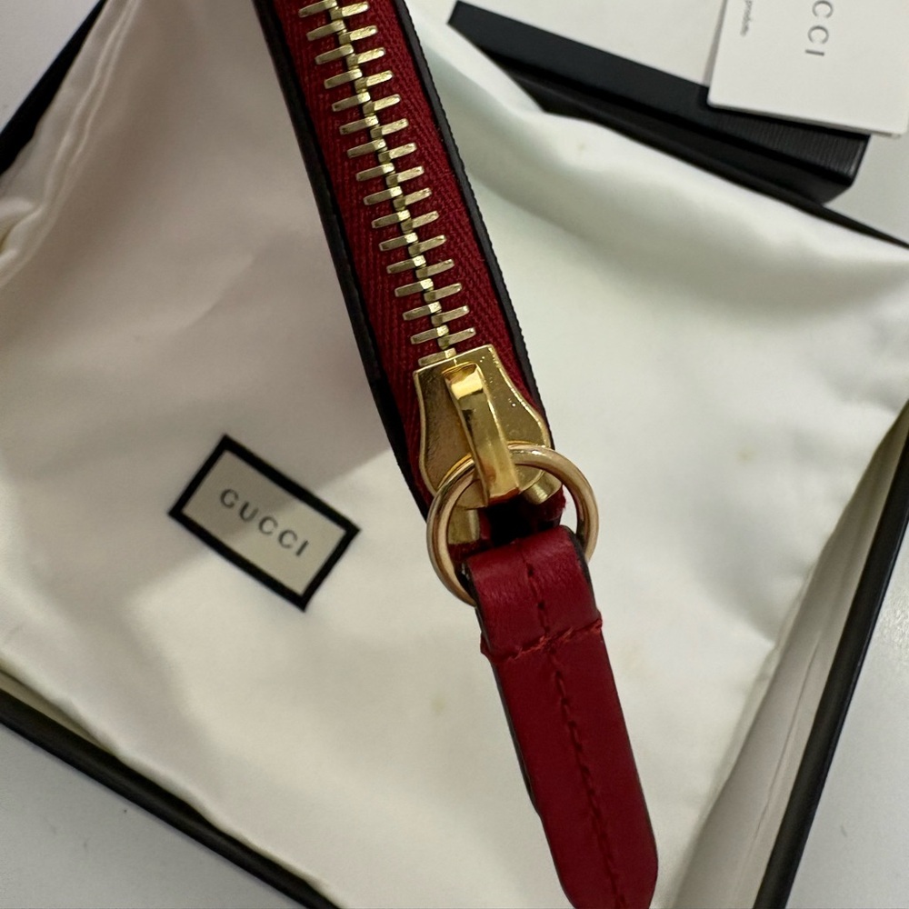 Authentic Gucci Floral Clutch - Picture 6 of 11